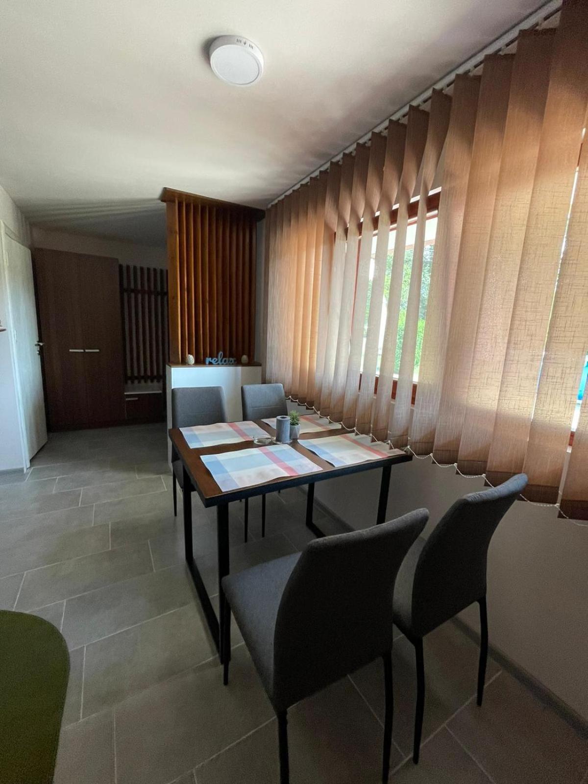 Apartmani Morava 54 Kocino Selo Экстерьер фото